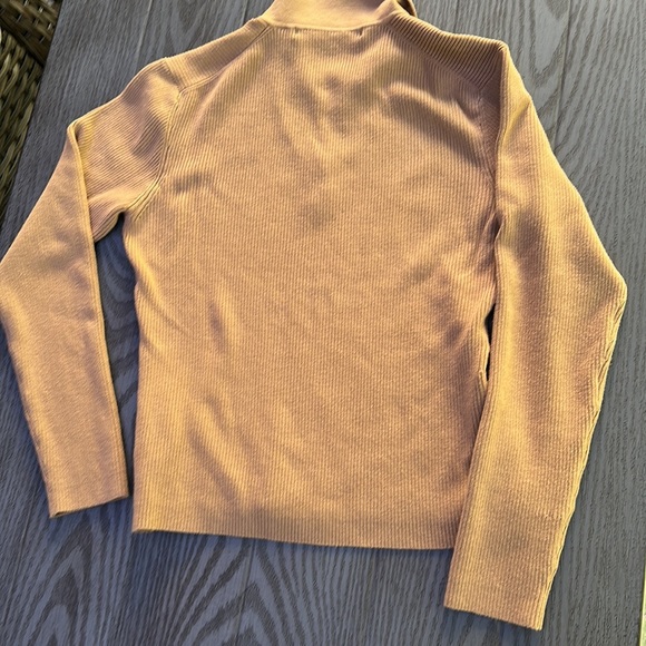 Max Studio Sweater - Picture 4 of 5